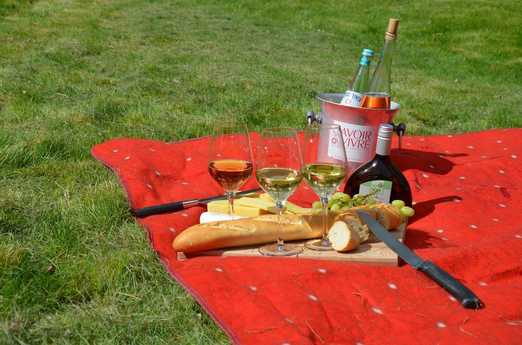 Have a pest free picnic on your lawn.